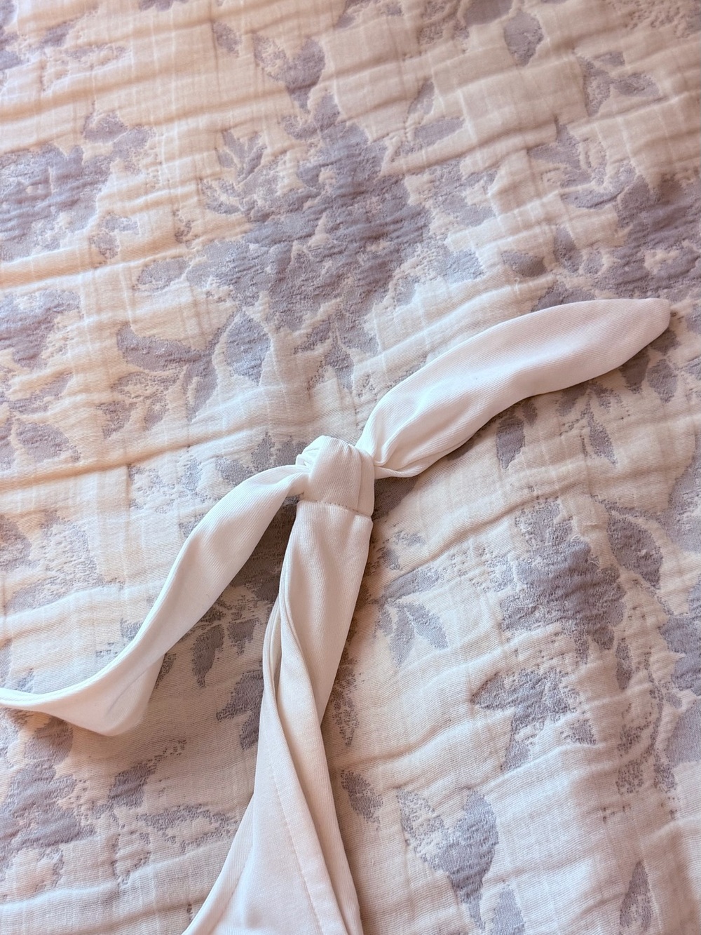 Express White Tie-Strap Bodysuit - Picture 6 of 6